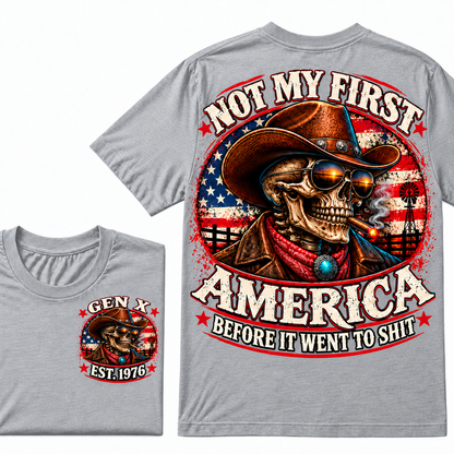 Cowboy Skull American Flag I May Be Old But I Got To See America Vintage Graphic T-Shirt Custom Year  T-Shirt